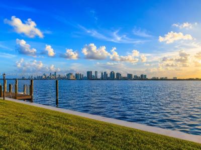 7500 W Treasure Dr, North Bay Village, Florida 33141, USA