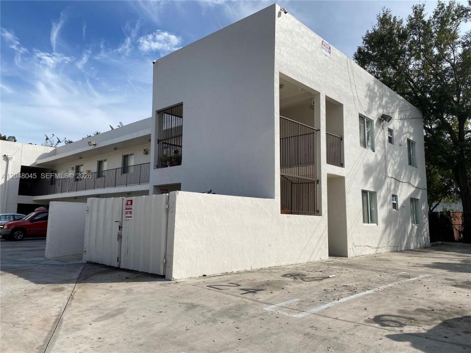 181 NW 47th Ave 9, Miami, Floride 33126, États-Unis