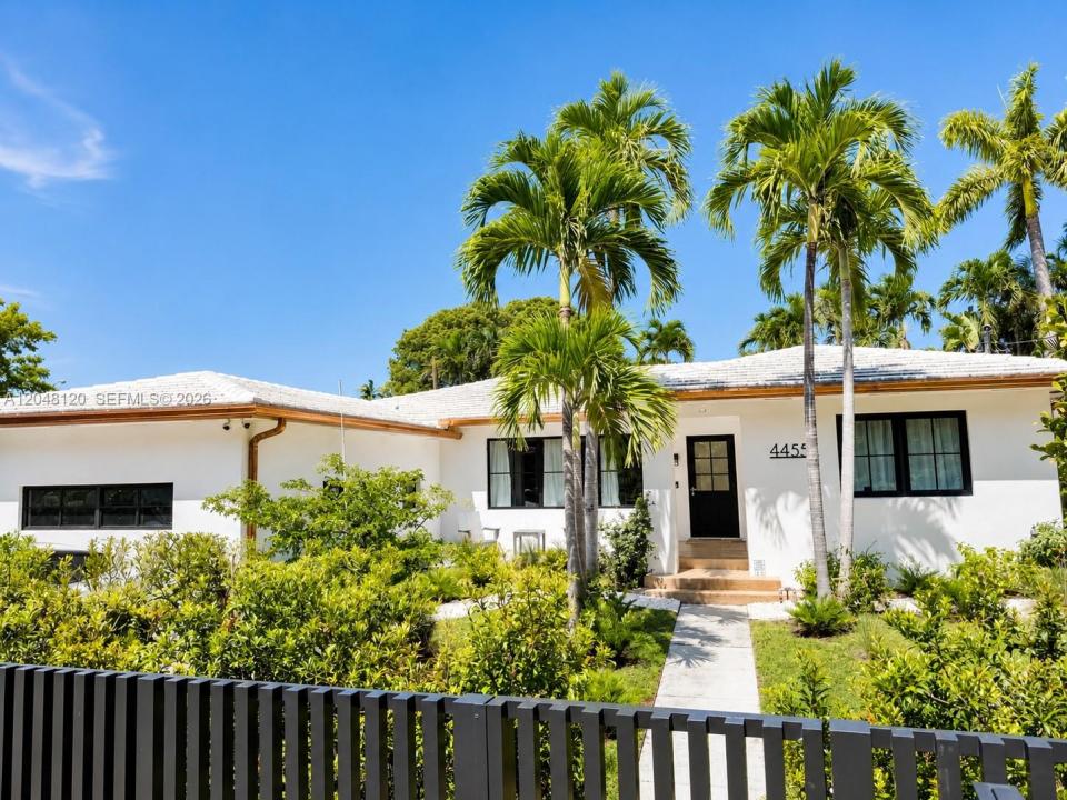 4455 N Bay Rd, Miami Beach, Florida 33140, Stati Uniti