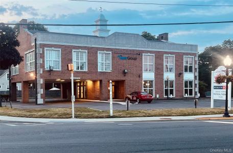 375 Deer Park Avenue, Babylon, Nova Iorque 11702, Estados Unidos