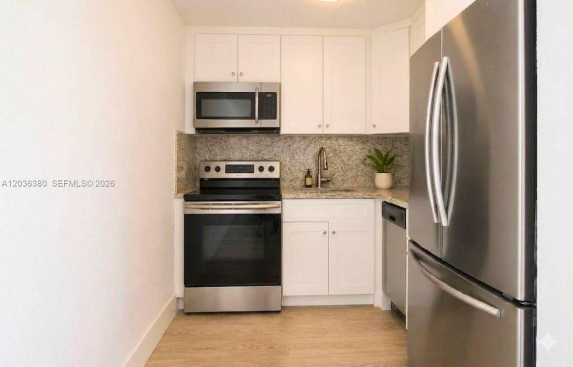 444 SW 4th St 204, Miami, Florida 33130, Stati Uniti