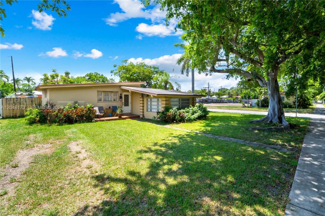 1300 S 20th Ave, Hollywood, Florida 33020, USA