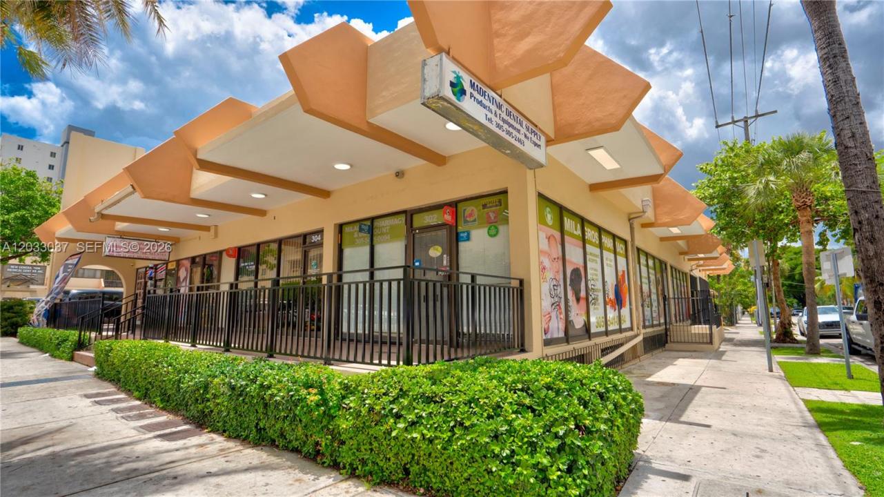 340 SW 12 Ave, Miami, Florida 33130, USA
