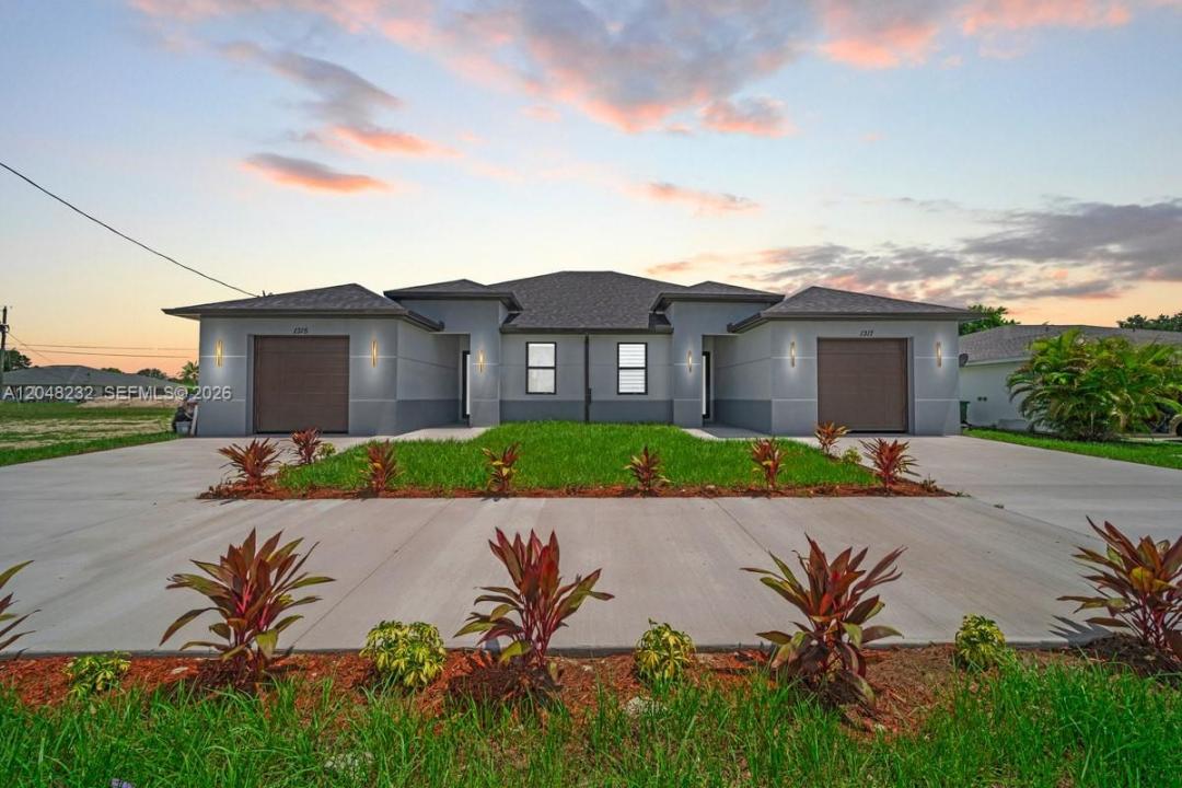 1315/1317 Diplomat Pkwy E, Cape Coral, Florida 33909, USA
