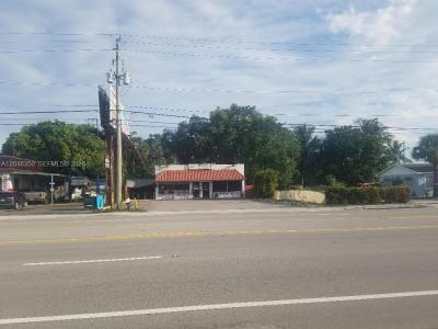 3792 N 10th Ave N, Palm Springs, Florida 33461, USA