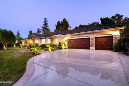Vivian Circle, Newbury Park, California 91320