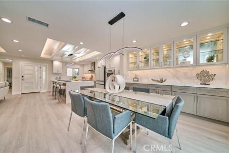 Ronda Granada, Laguna Woods, California 92637, Stati Uniti
