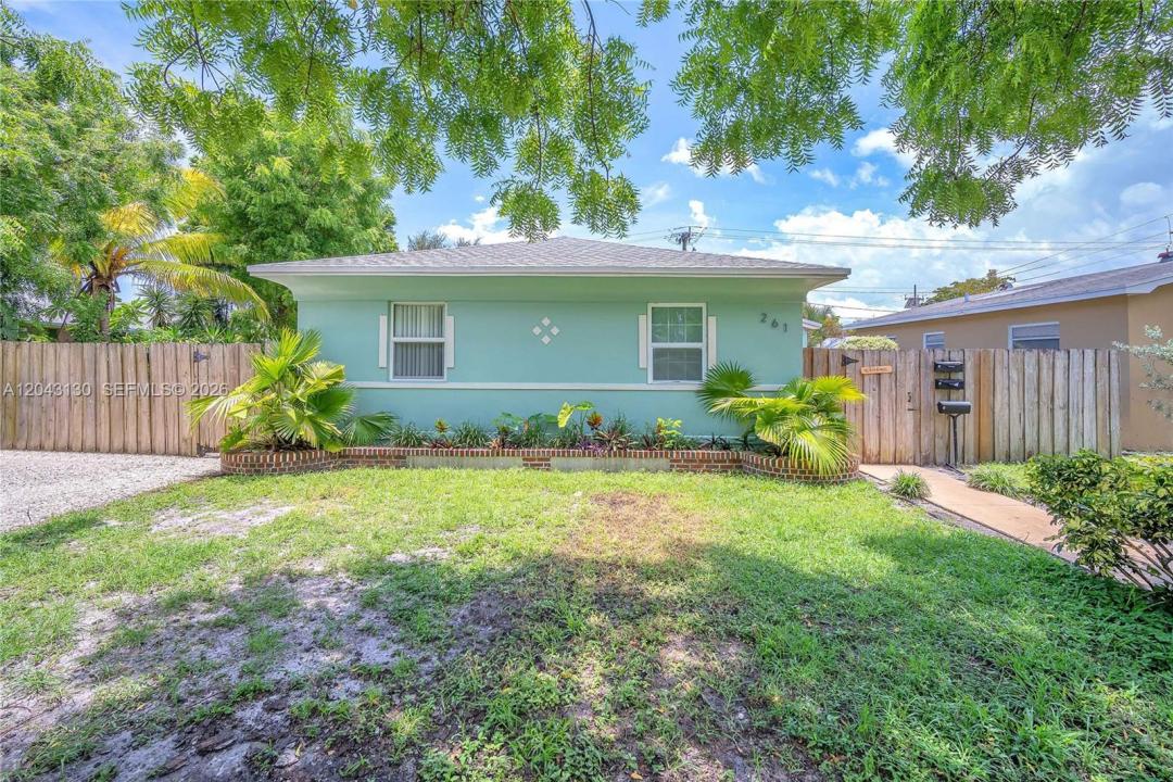261 SW 15th St 1, Dania Beach, Floride 33004, États-Unis
