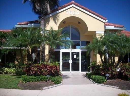 7630 Westwood Dr 305, Tamarac, Floride 33321, États-Unis
