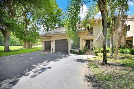16379 Malibu Dr 50, Weston, Florida 33326, USA