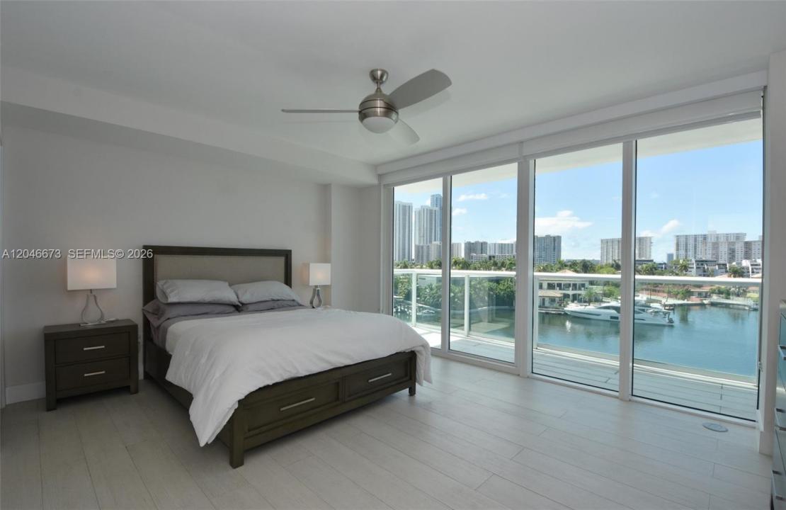 400 Sunny Isles Blvd 521, Sunny Isles Beach, Floride 33160, États-Unis
