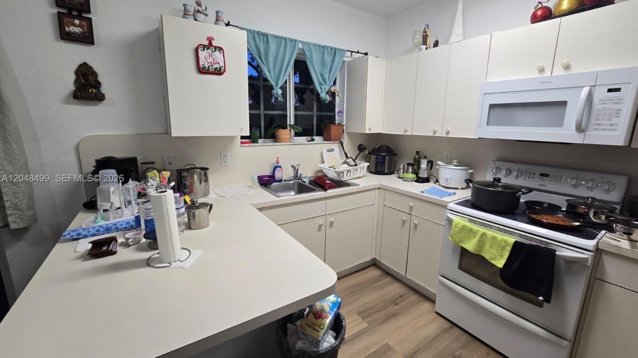 2720 NE 3rd Dr 102, Homestead, Floride 33033, États-Unis