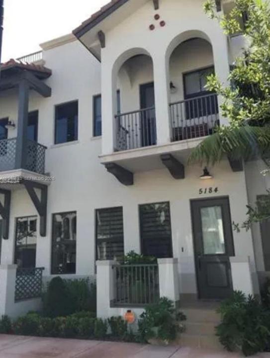 5184 NW 84th Ave, Doral, Florida 33166, USA