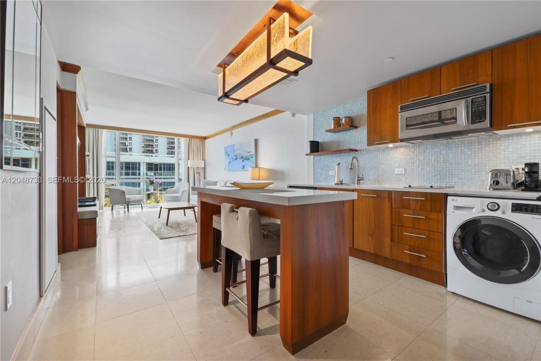 Miami Beach, Florida 33141, USA
