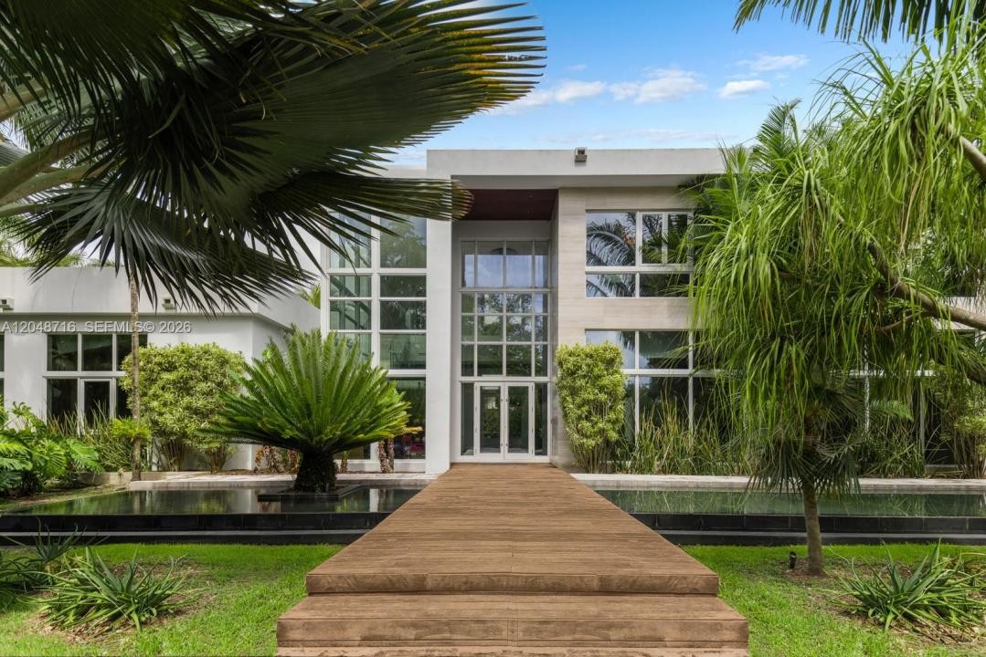 12900 SW 63rd Ave, Pinecrest, Florida 33156, USA