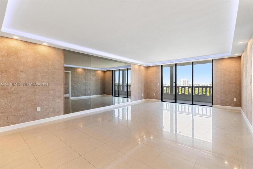 9801 Collins Ave 11-O, Bal Harbour, Florida 33154, Stati Uniti