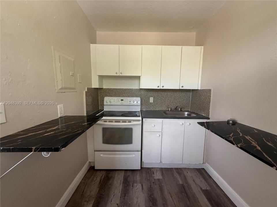 6901 NW 8th Ave 9, Miami, Florida 33150, Stati Uniti