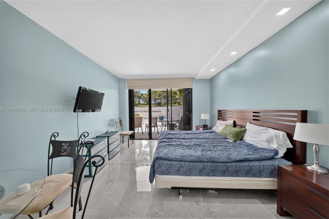 2800 Island Blvd 302, Aventura, Florida 33160, Stati Uniti