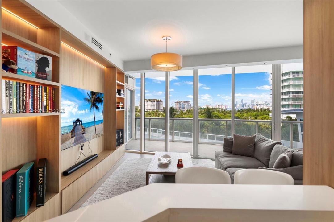 100 S Pointe Dr 501, Miami Beach, Floride 33139, États-Unis