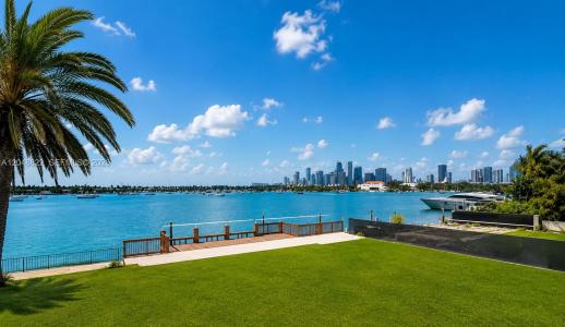 1330 S Venetian Way, Miami, Floride 33139, États-Unis