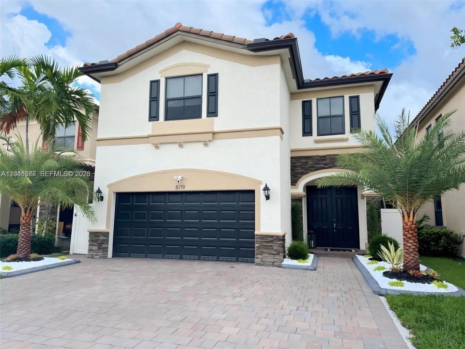 8719 W 33rd Ave, Hialeah, Floride 33018, États-Unis