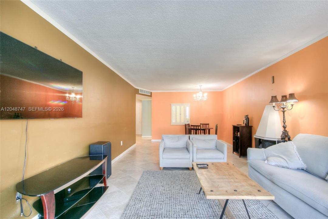1501 NE 191st St C106, Miami, Florida 33179, Stati Uniti