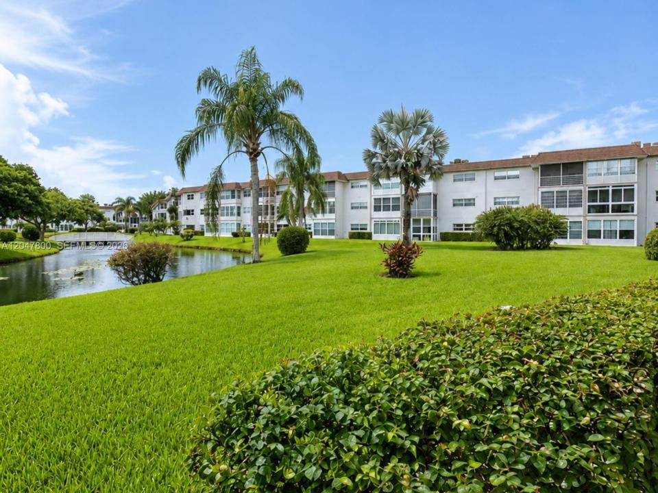 4700 NW 35th St 411, Lauderdale Lakes, Florida 33319, USA