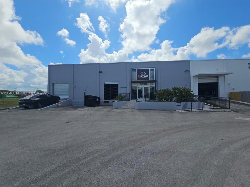 7890 NW 34th St, Doral, Florida 33122, Stati Uniti