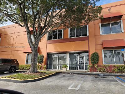 9613 NW 33rd St, Doral, Florida 33172, Stati Uniti