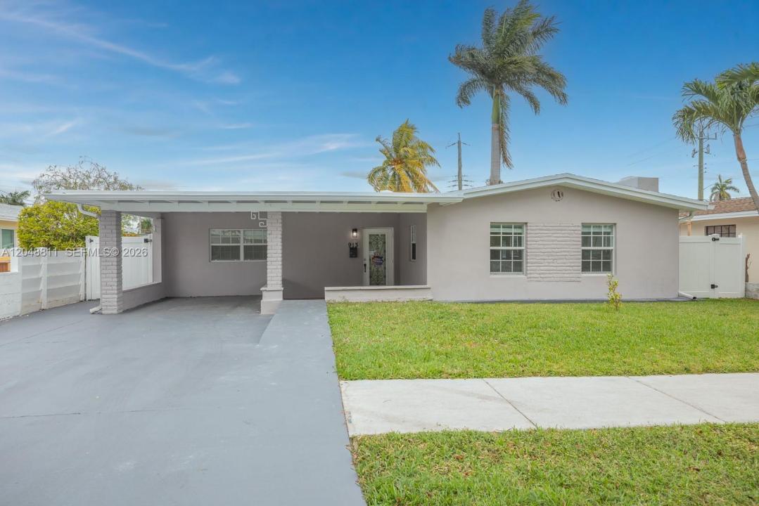 913 NE 2nd St, Hallandale Beach, Floride 33009, États-Unis