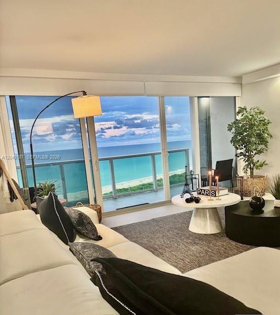 100 Bayview Dr 1906, Sunny Isles Beach, 佛羅里達州 33160, 美國