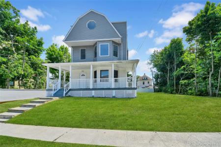 40 Amackassin Terrace, Yonkers, New York 10703