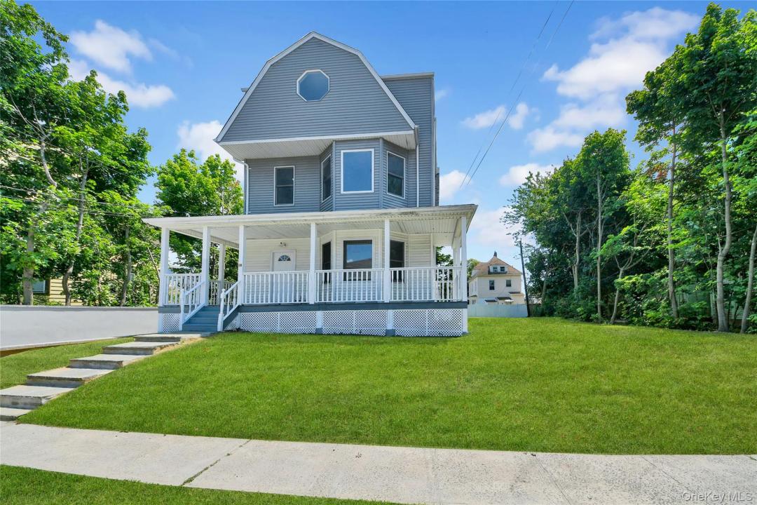 40 Amackassin Terrace, Yonkers, New York 10703