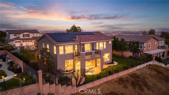 Creekside, Fontana, Californie 92336, États-Unis