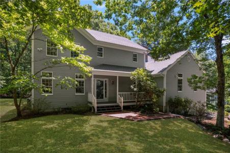 4 Stonecarry Way, East Greenwich, Род Айленд 02818, Соединенные Штаты