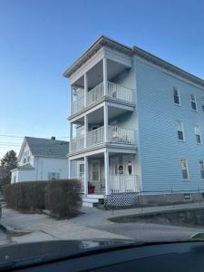 175 6th Avenue 3, Woonsocket, Rhode Island 02895, Estados Unidos