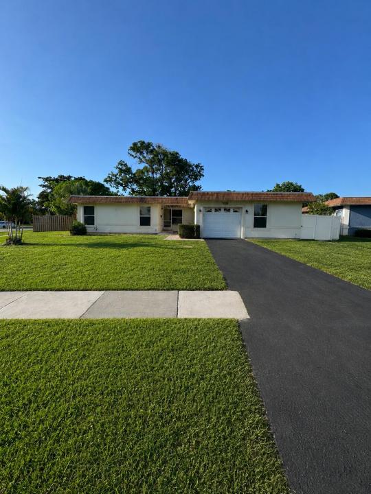 7816 NW 70th Terrace, Tamarac, Florida 33321