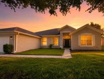 1147 Degraw Drive, Apopka, Florida 32712