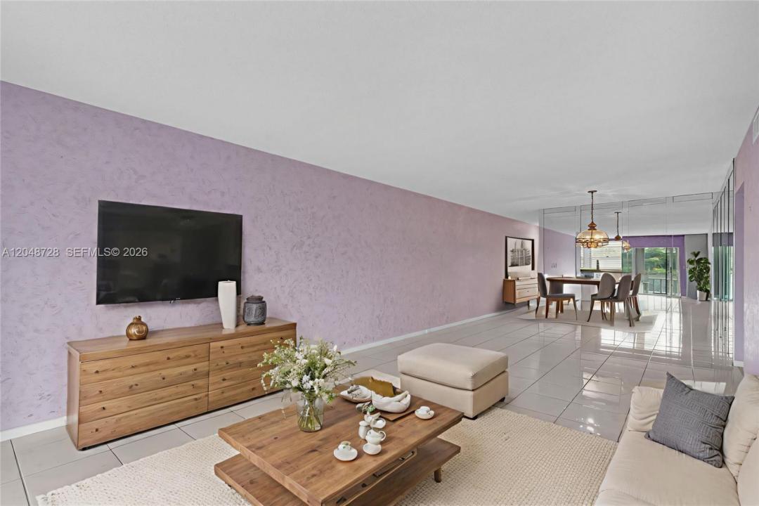 2502 Antigua Ter J3, Coconut Creek, Florida 33066, USA