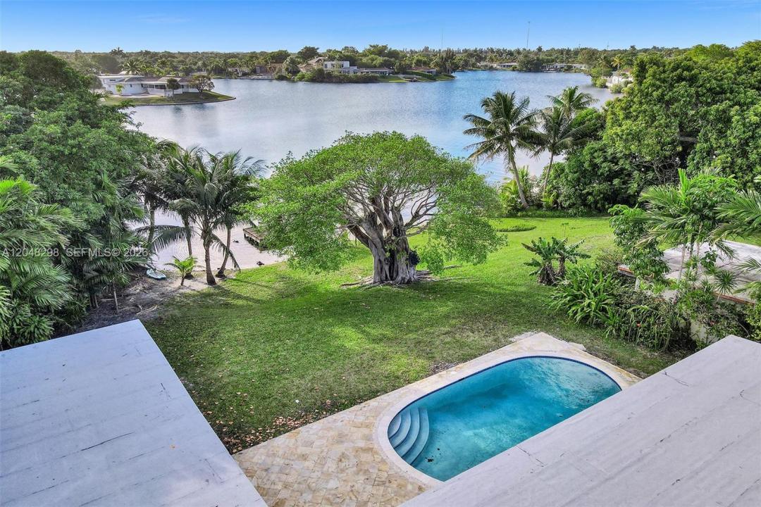 19260 NE 22nd Ave, North Miami Beach, Floride 33180, États-Unis