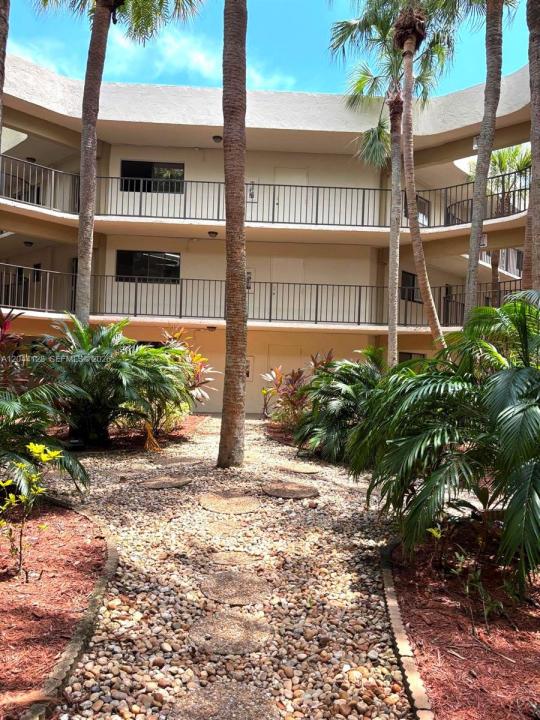 8025 SW 107th Ave 313, Miami, Floride 33173, États-Unis