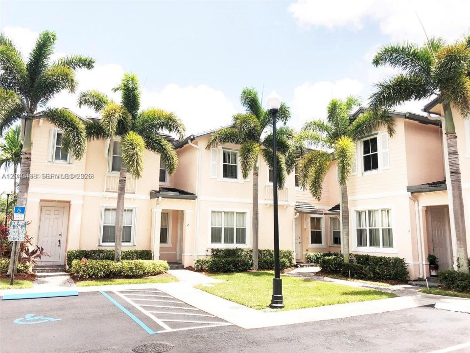 2884 SE 2nd Dr 2, Homestead, Floride 33033, États-Unis