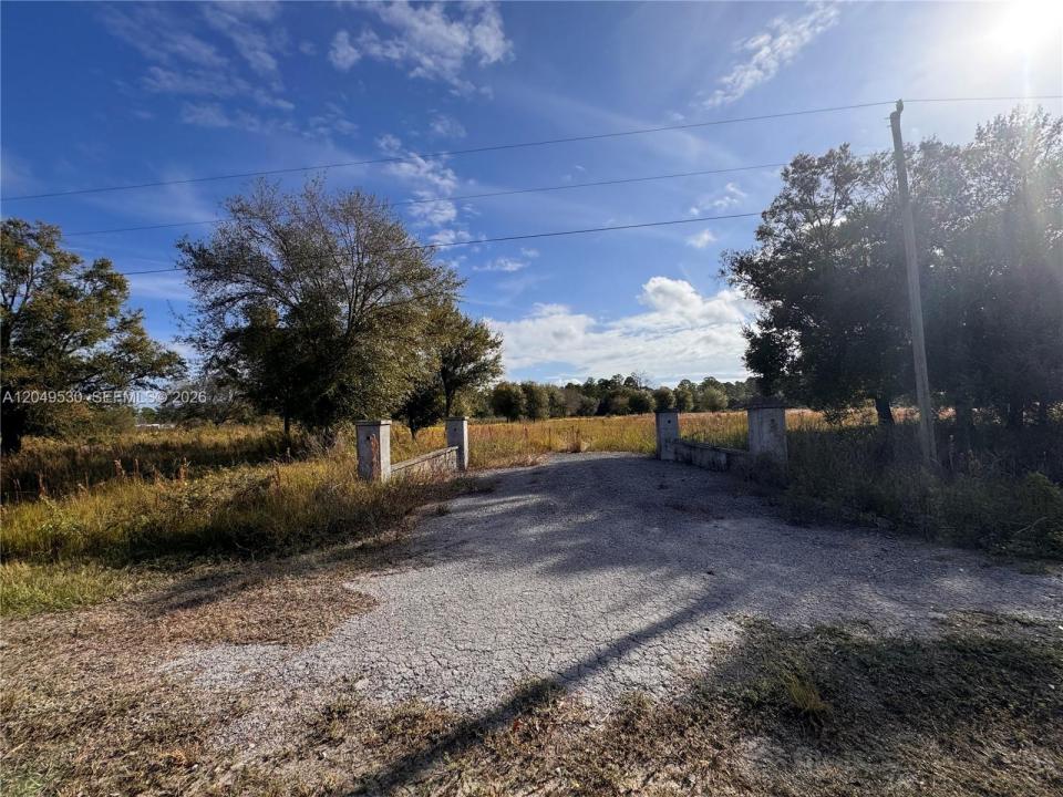 775 S Hacienda St, Clewiston, Florida 33440, USA