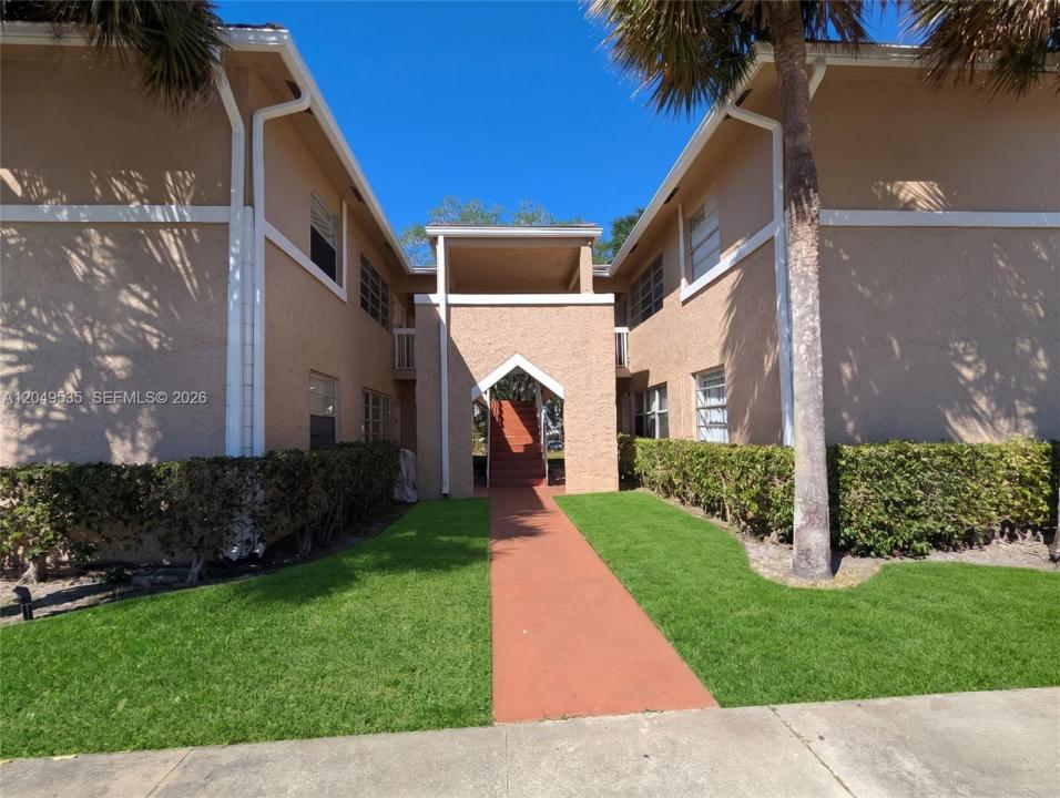 807 Twin Lakes Dr 32-G, Coral Springs, Floride 33071, États-Unis