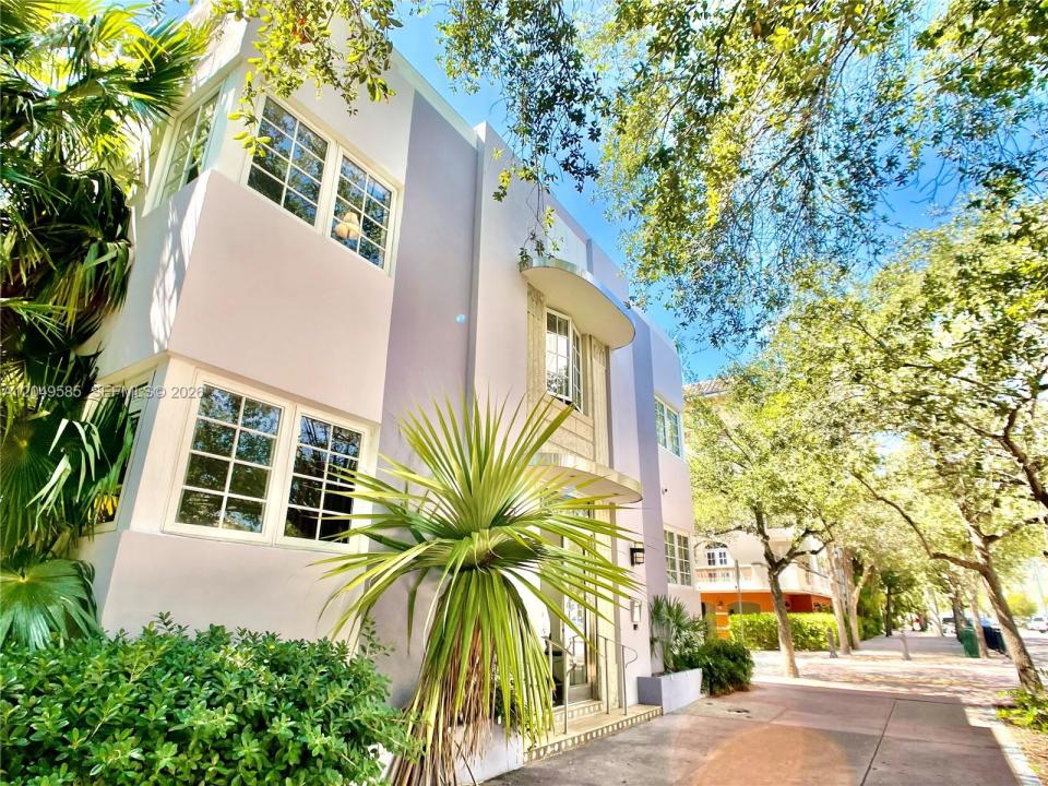260 Euclid Ave 6, Miami Beach, Florida 33139, USA