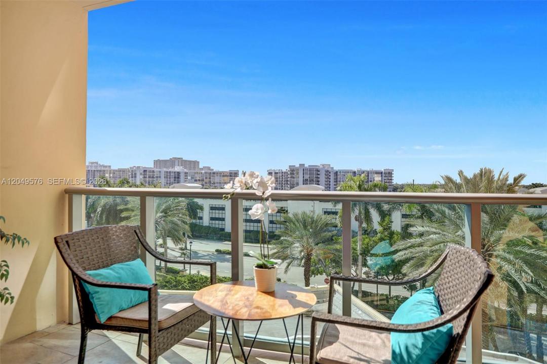 2501 S Ocean Dr 531 (available Sept 10), Hollywood, Floride 33019, États-Unis