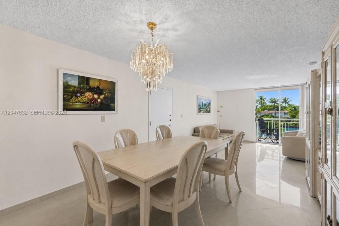 3901 Indian Creek Dr 309, Miami Beach, Floryda 33140, USA