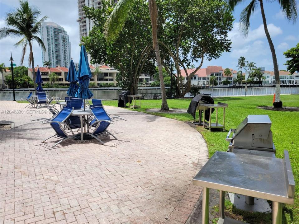 19390 Collins Ave 220, Sunny Isles Beach, Floride 33160, États-Unis