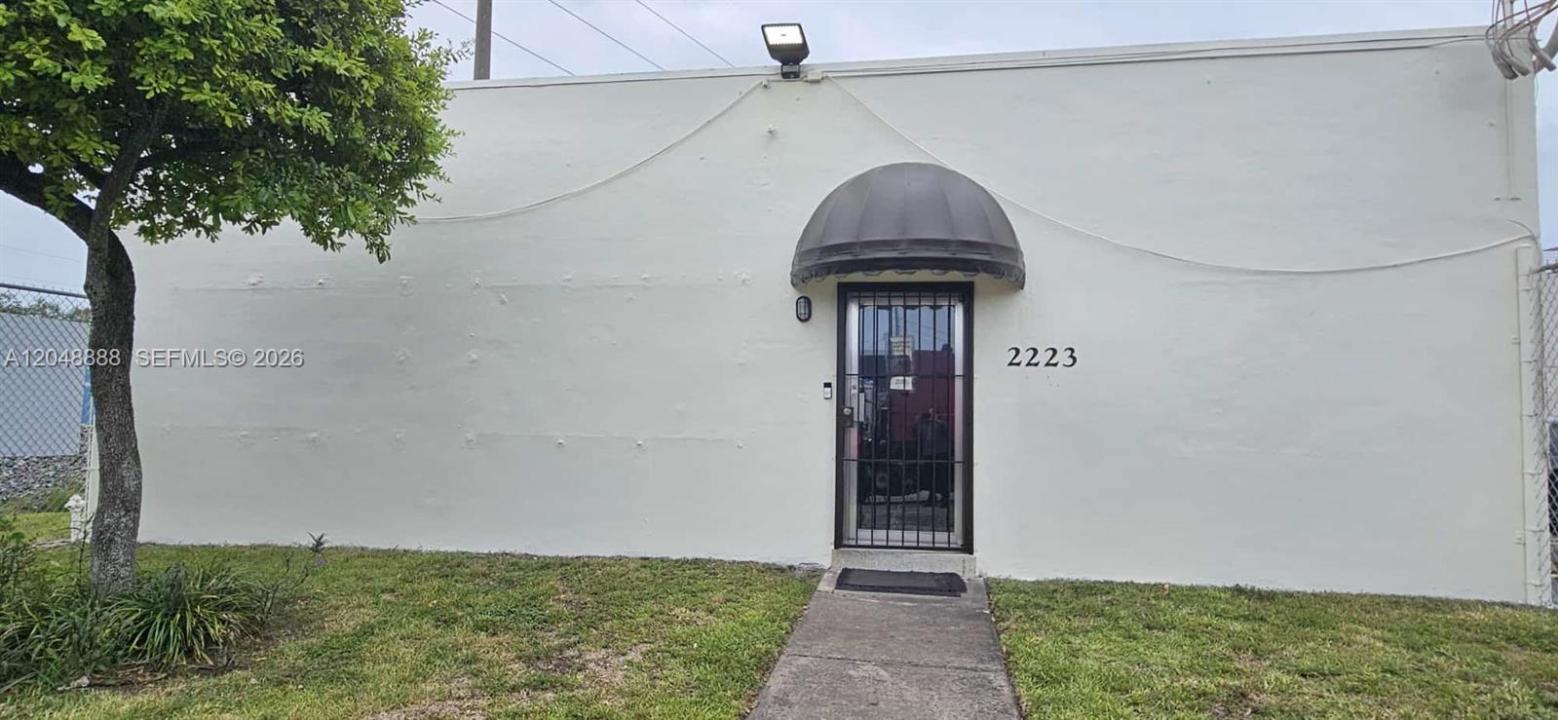 2223 NW 26th Ave, Miami, Florida 33142, Stati Uniti