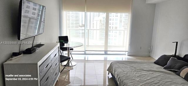 1300 Brickell Bay Dr 2112, Miami, Florida 33131, USA
